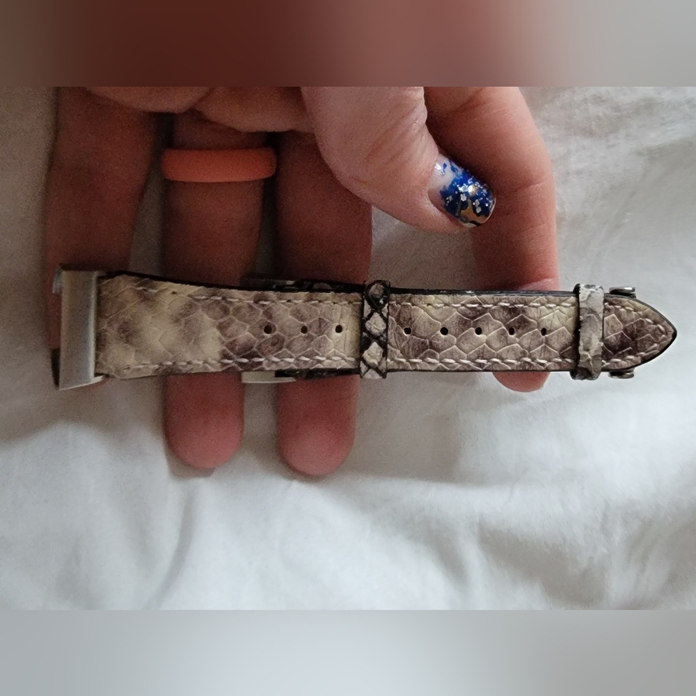 Charge 4 Python Replacement Strap - Picture 8 of 8